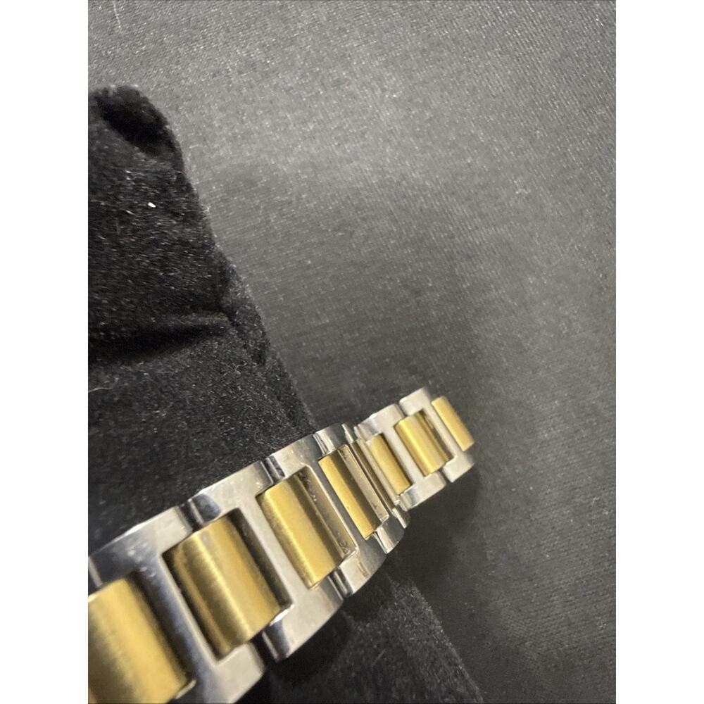 Woman’s Movado Bold MB.01.3.14.6125 Swiss 5.75” Band New Battery 32mm Case (B27) - Picture 5 of 16